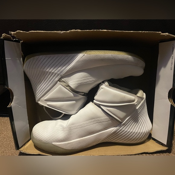 Jordan Why Not Zero.1 - All White - Black & Red - Picture 8 of 8